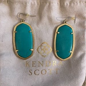 Kendra Scott Danielle Teal colored earrings